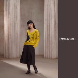 陽だまりに佇む黒猫のニットトップス　E00607