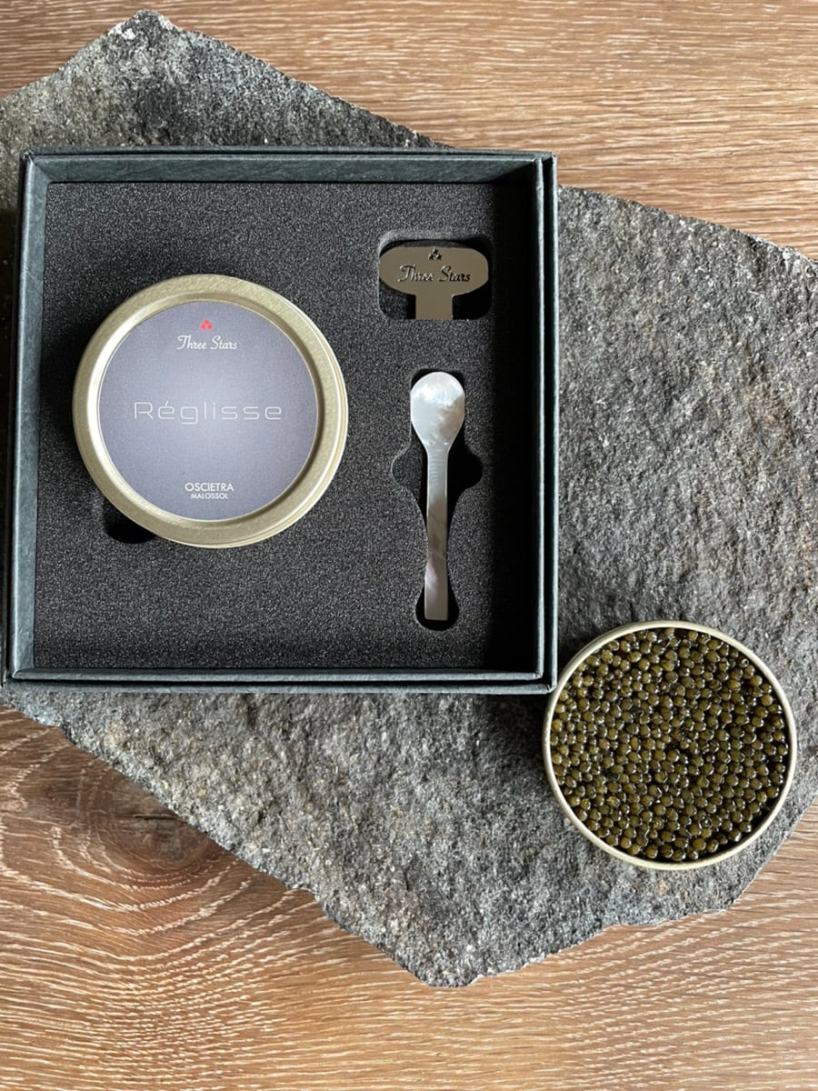 【Three Stars Caviar OSCIETRA（オシェトラ）ギフトセット 100g】お中元にいかがでしょうか、レグリスオリジナルラベルのキャビアセットです