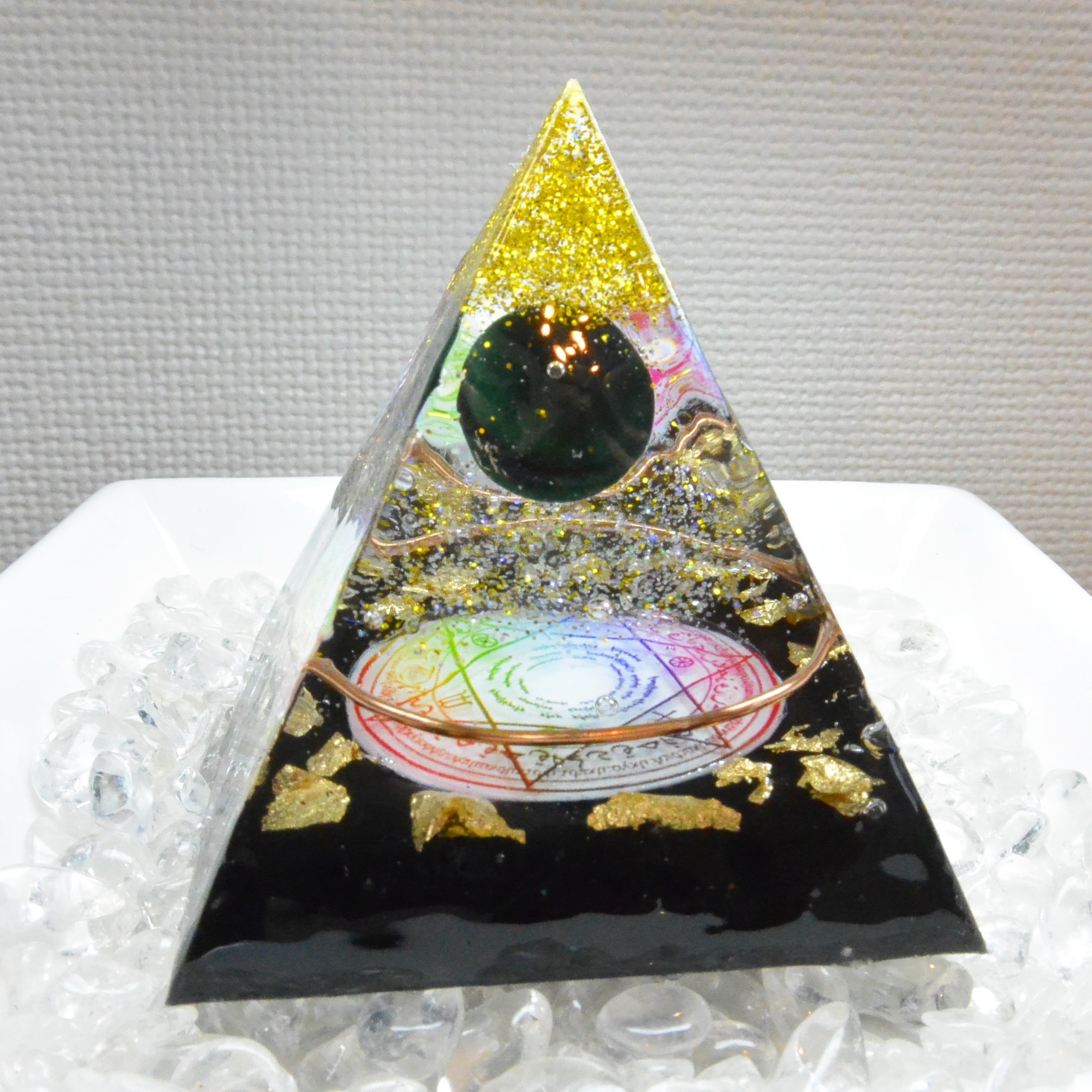 ✨高品質＆強力 金運UP 黄金比ピラミッド型オルゴナイト✨