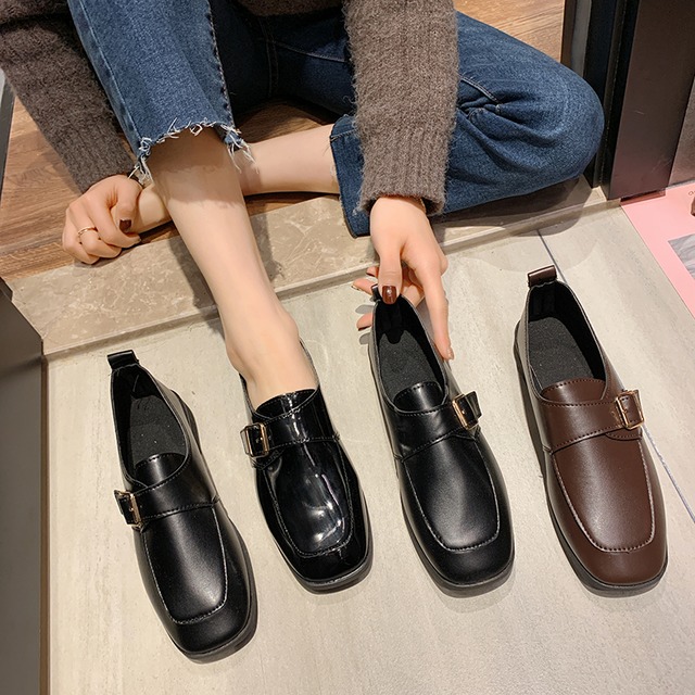 英国のレトロな小さな革の靴の女性の2020年春と秋の新しいファッションスクエアヘッドシングルシューズネット赤い野生のローファー 部族の婦人靴5909312