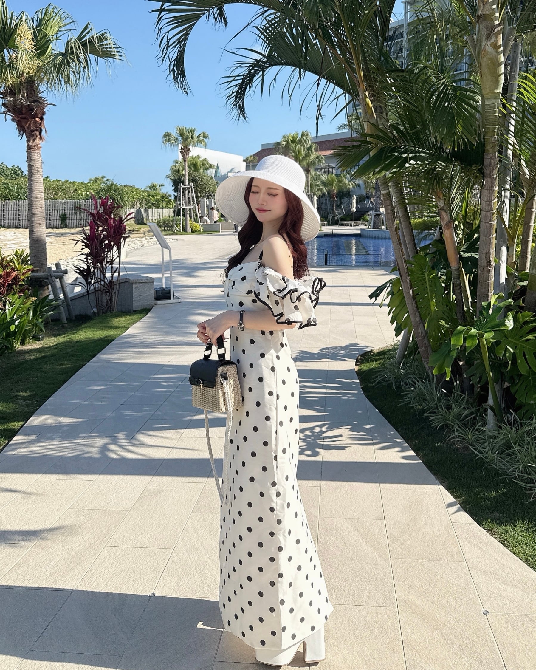 ドット柄袖フリルオフショルワンピース | selectshop elmyu