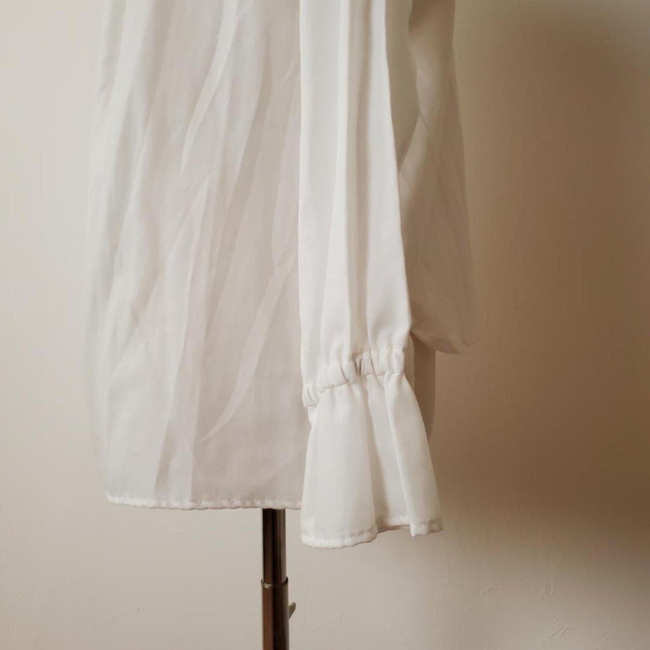 【新品・未使用】ホワイト　ブラウス　