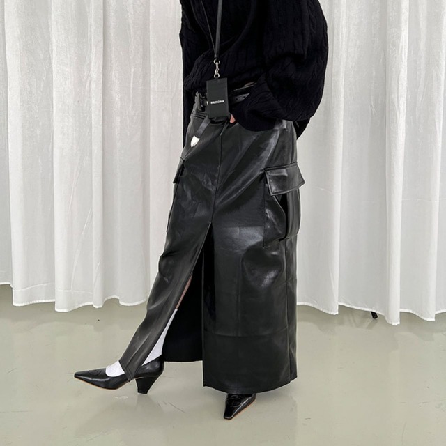 フロントスリットポケットフェイクレザースカート　LT0040018