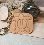 ホヌのレザーチャーム