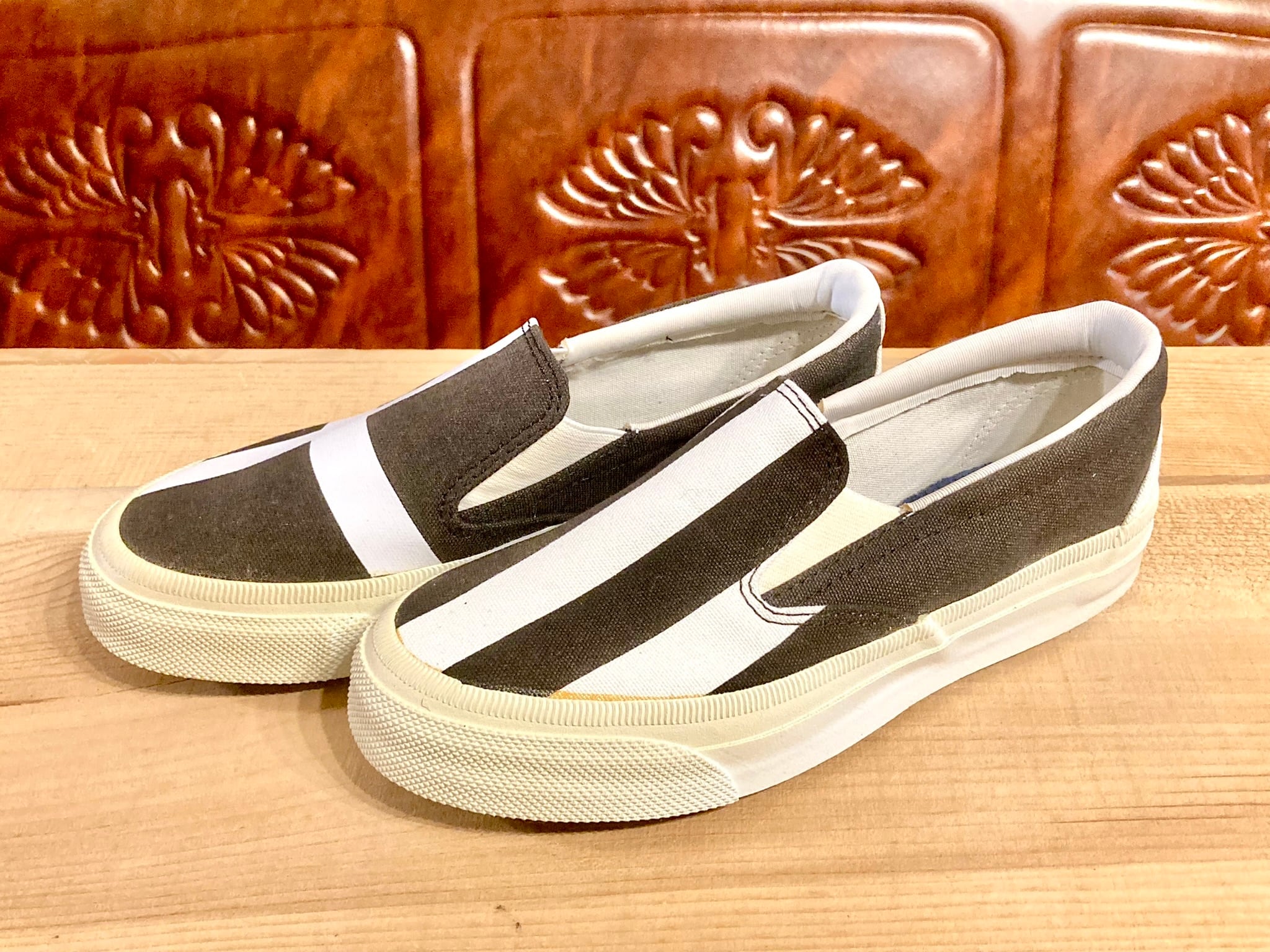 converse(コンバース)SKIDGRIP G SLIP-ON (スキッドグリップ スリッポン)白/黒 6 24cm 2310 | freestars converse(コンバース)SKIDGRIP G SLIP-ON (スキッドグリップ スリッポン)白/黒 6 24cm 2310 | freestars