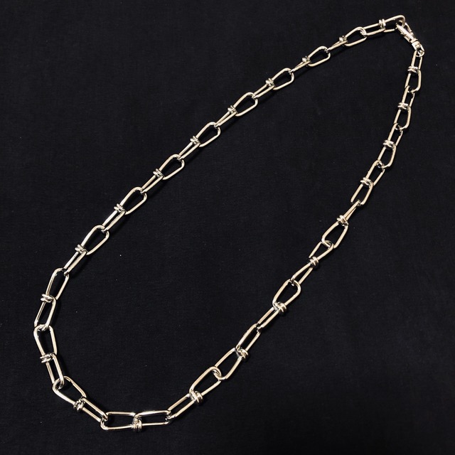 BARBED CHAIN NECKLACE