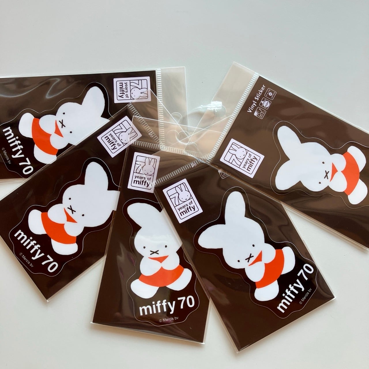 【限定】miffy70周年 003 ダイカットステッカー CA40