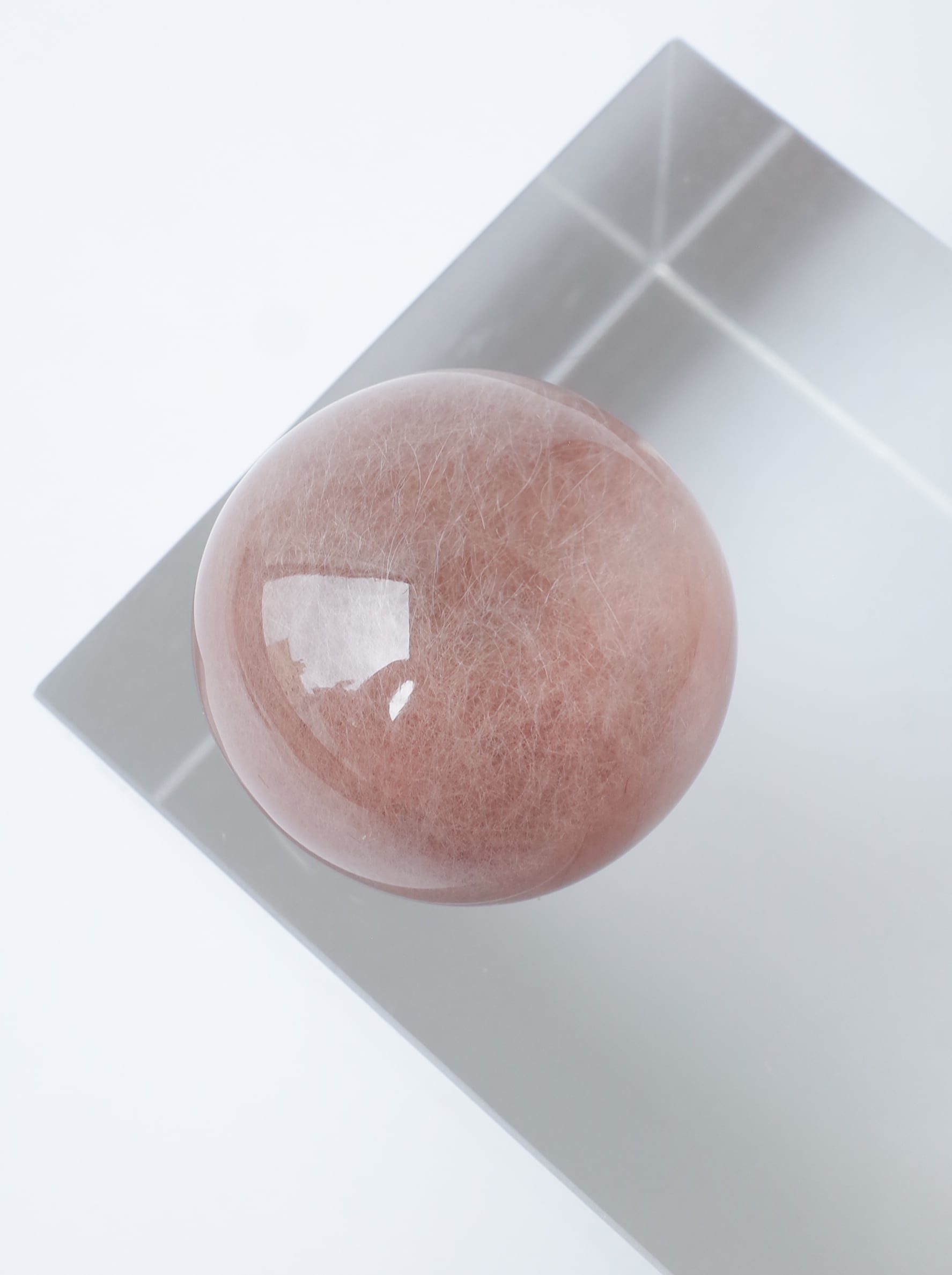 ピンクヒマラヤンクォーツ ピンクヒマラヤクォーツ (Pink Himalayan Quartz) - Rock Identifier