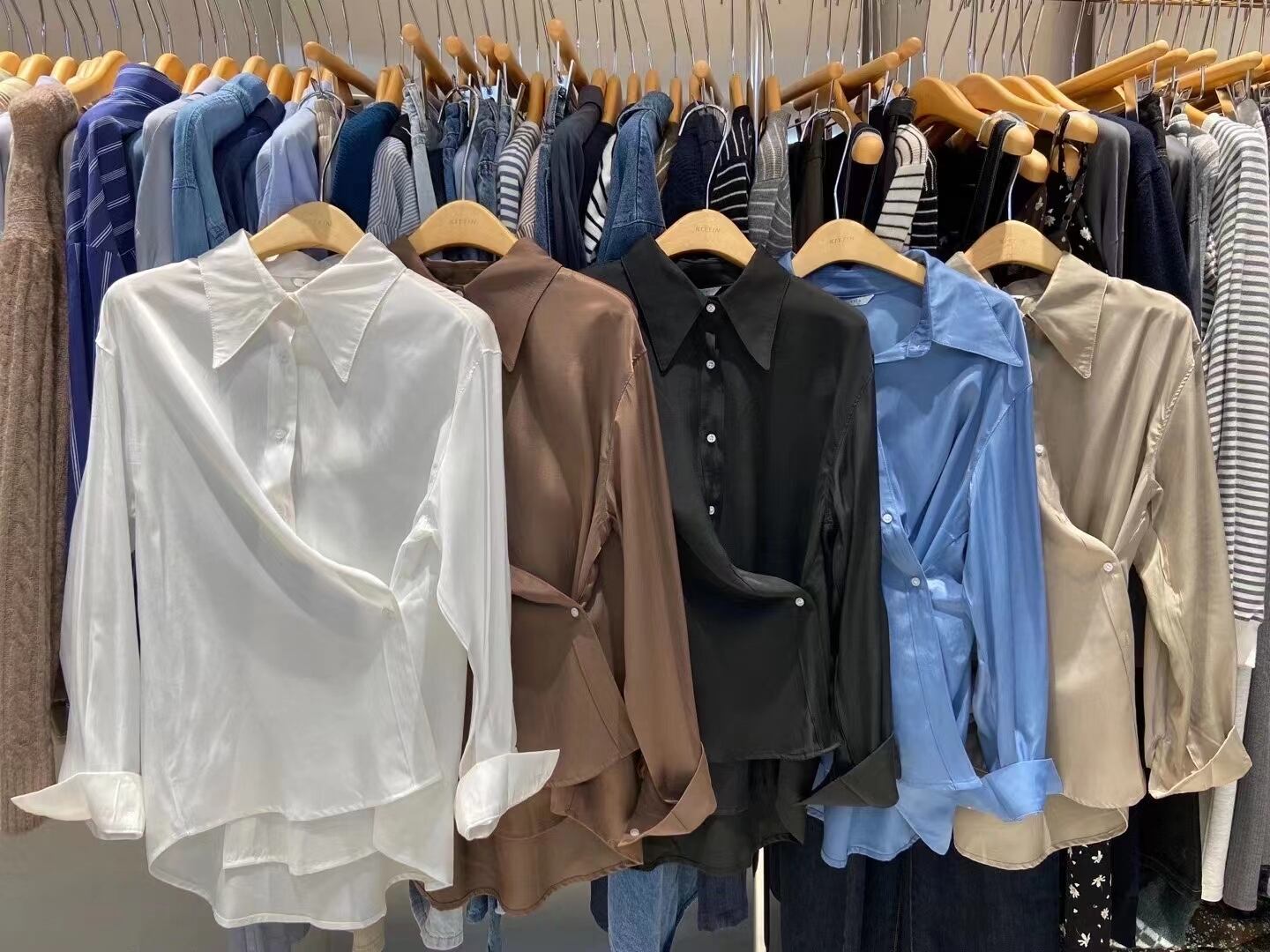 艶感デザインブラウス　AJ2085-770