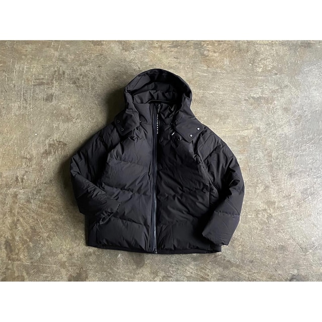 DESCENTE ALLTERRAIN (デサントオルテライン) 『MOUNTAINEER』MIZUSAWA DOWN OVERSIZED JACKET