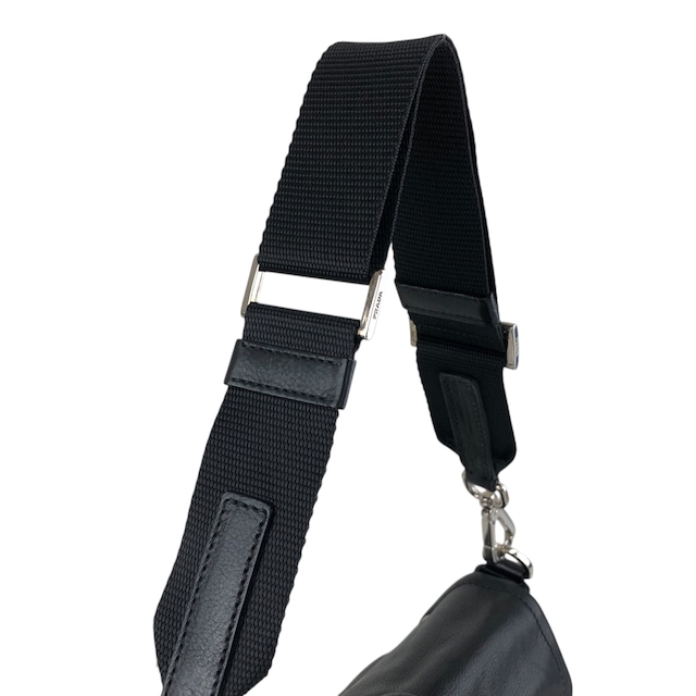 PRADA プラダ ショルダーバッグ ブラック バックル トライアングルロゴ レザー vintage ヴィンテージ オールド wsw3t2