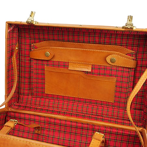 リュックトランク】背負えるリュックサック型のヌメ革のトランクケース