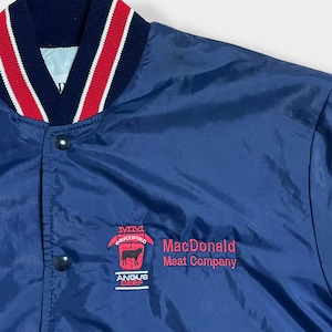 【DeLONG】90s USA製 企業系 企業ロゴ スタジャン マクドナルド MacDonald Meat Company アンガスビーフ ナイロン 刺繍ロゴ ワンポイント 裏地キルティング L ラインリブ US古着