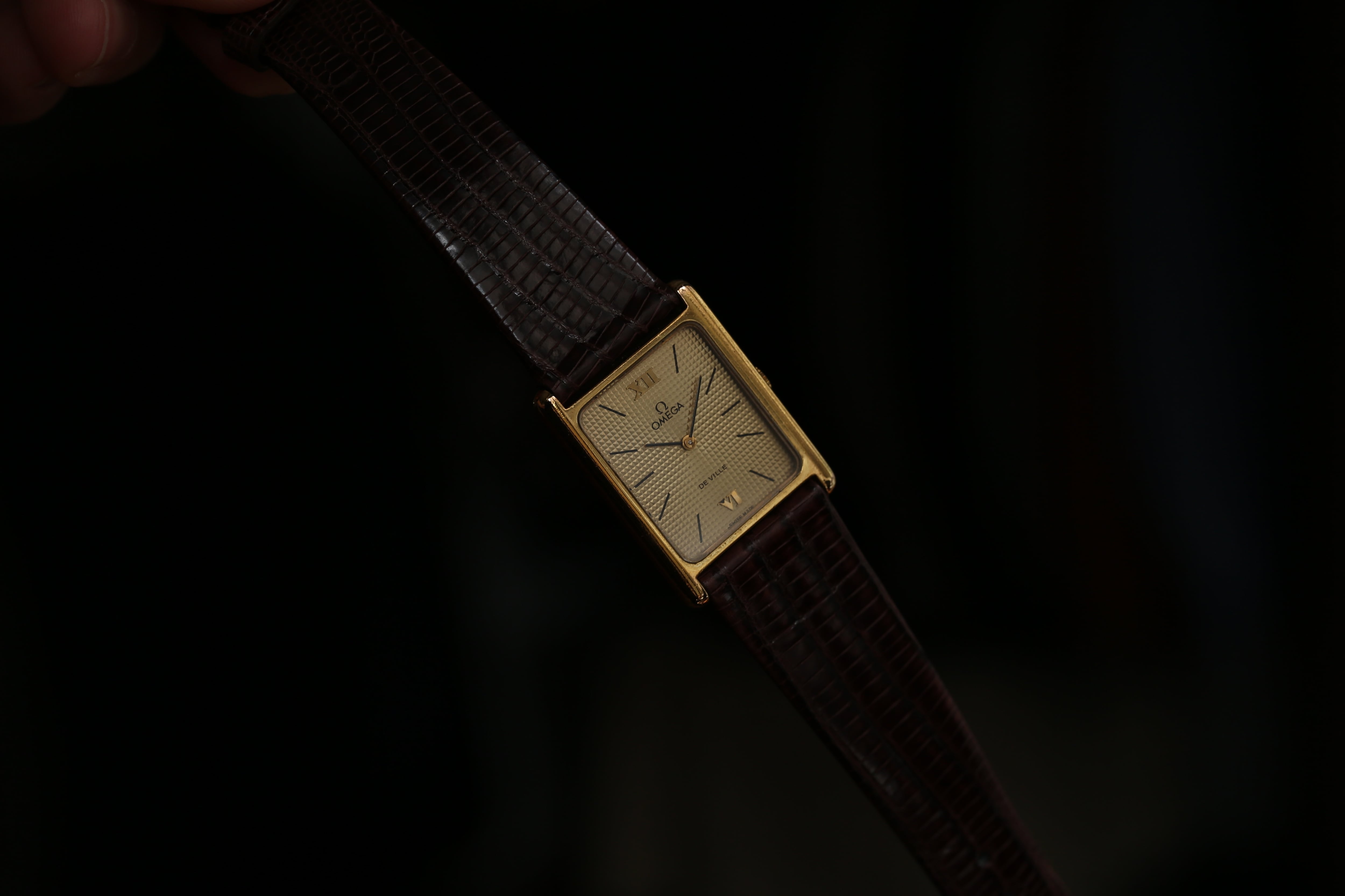 OMEGA】 1973年製 オメガ 『 デビル H型レクタンギュラー 』エンボス