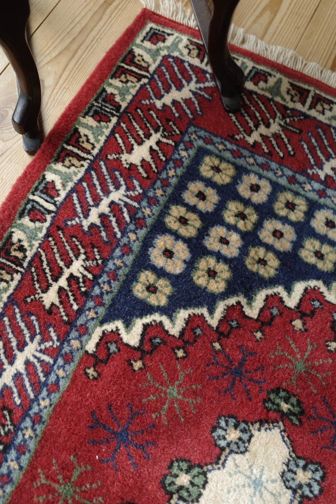 Kula vintage rug | Koreniwa vintagerug