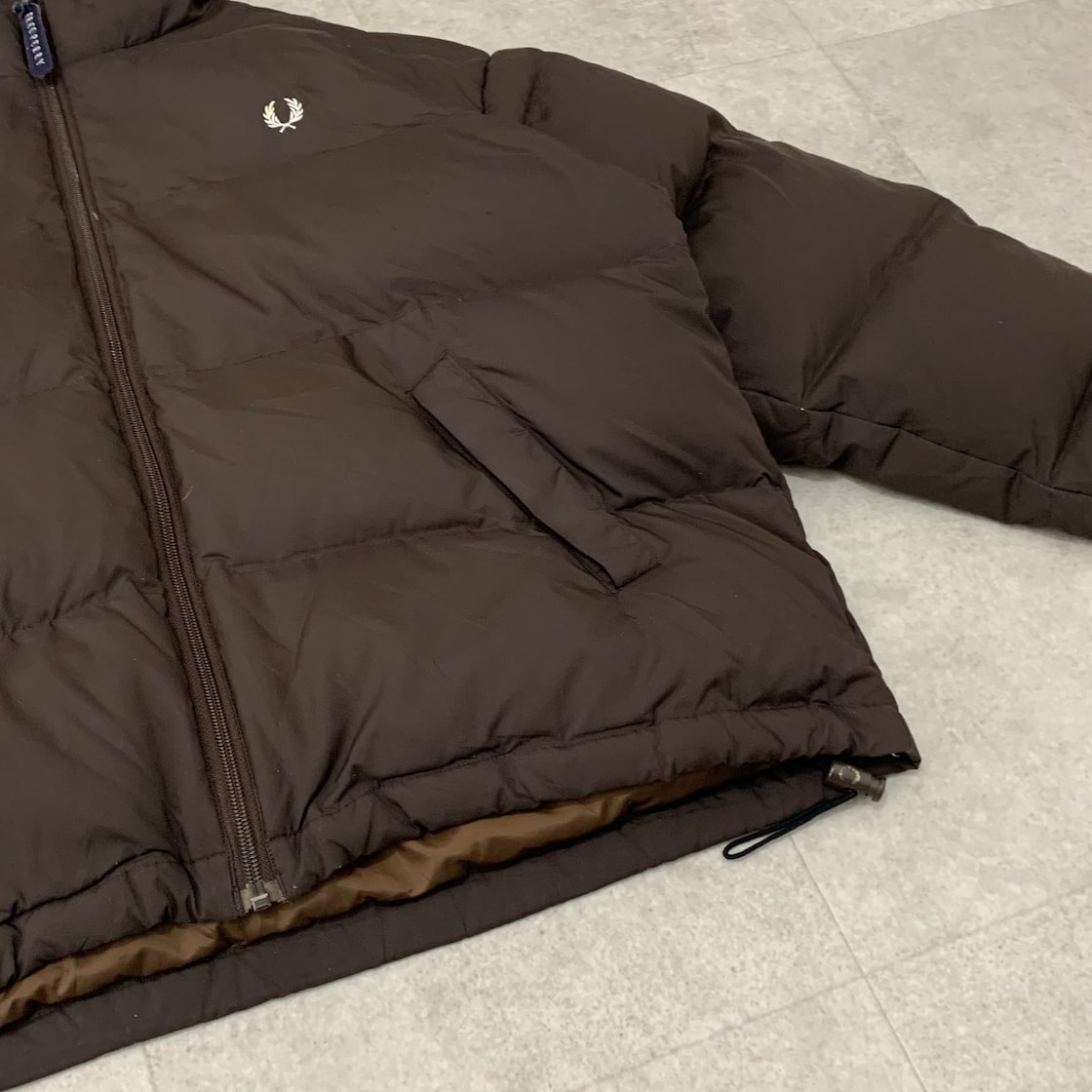 フレッドペリー Fredperry ダウンジャケット ダウン ブラウン 茶色 