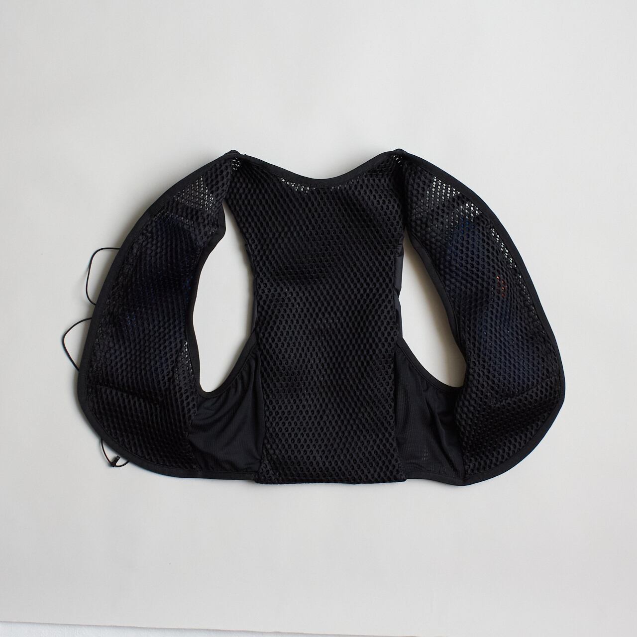 SALOMON（サロモン）ACTIVE SKIN 4 -BLACK / METAL メンズウィメンズ