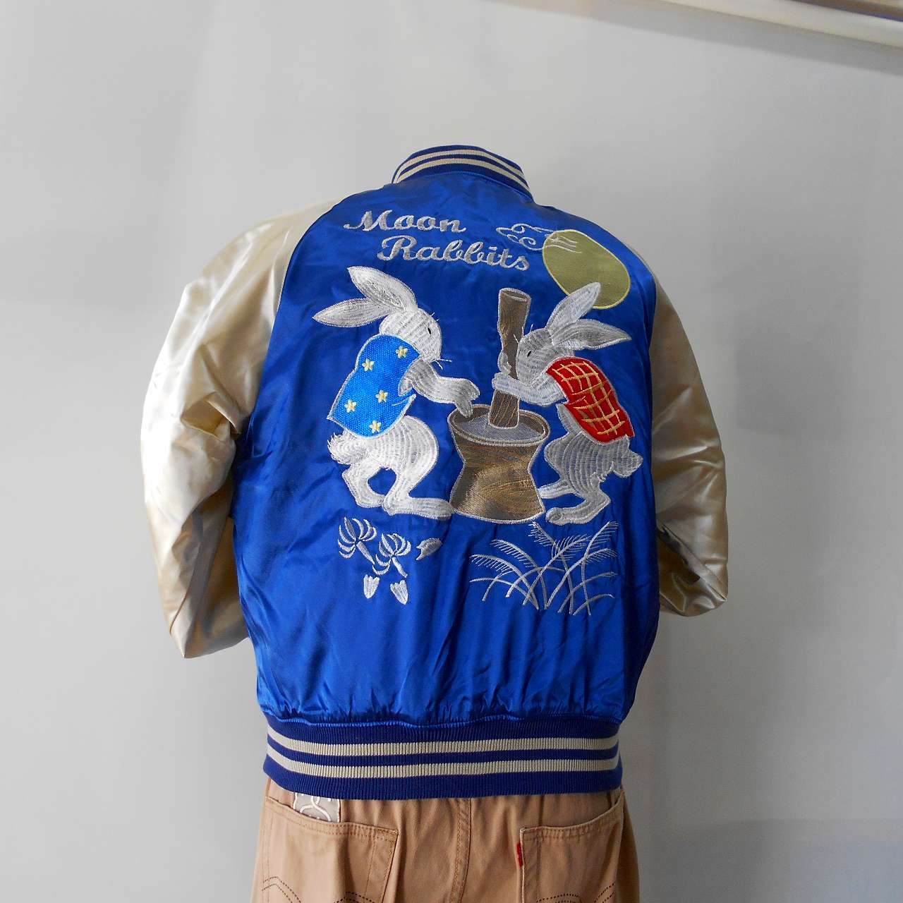 もちつきウサギ刺繍スカジャン L LL Embroidered jumper (SUKAJYAN 