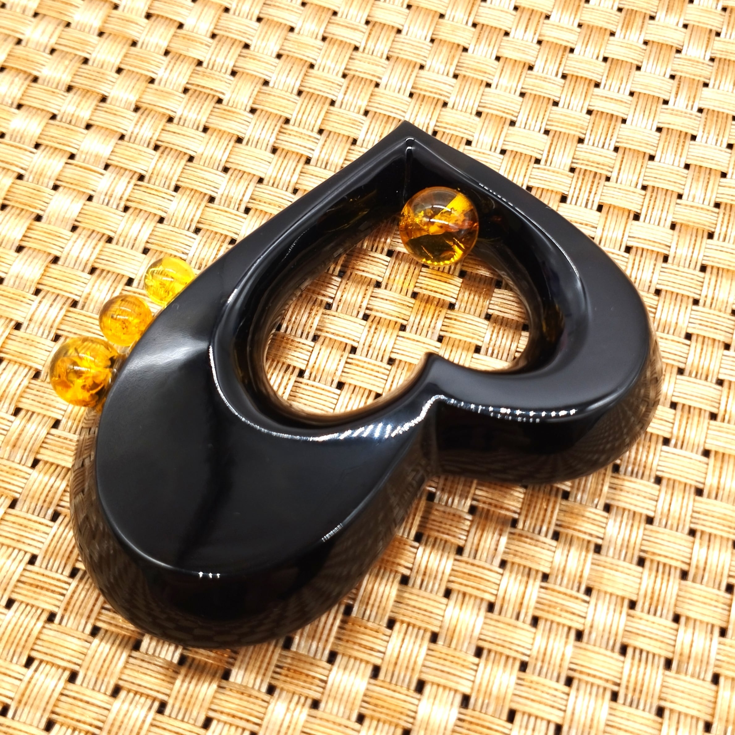 ブローチ 帽子型 鼈甲 べっ甲 No.9 鼈甲ブローチ べっ甲ブローチ 葡萄 