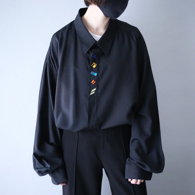 "刺繍" colorful geometry design XXL over silhouette black mode shirt