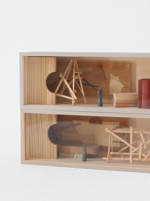 Olectronica  |  43. Glass case scene（2種）