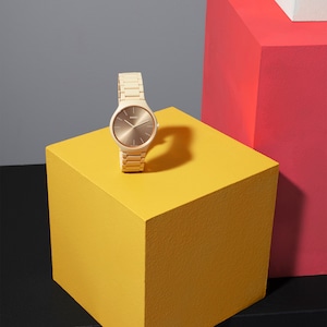 【RADO ラドー】True Thinline Les Couleurs™ Le Corbusier  Cream white 32001 シンライン ル・コルビュジエ（クリームホワイト）／国内正規品 腕時計