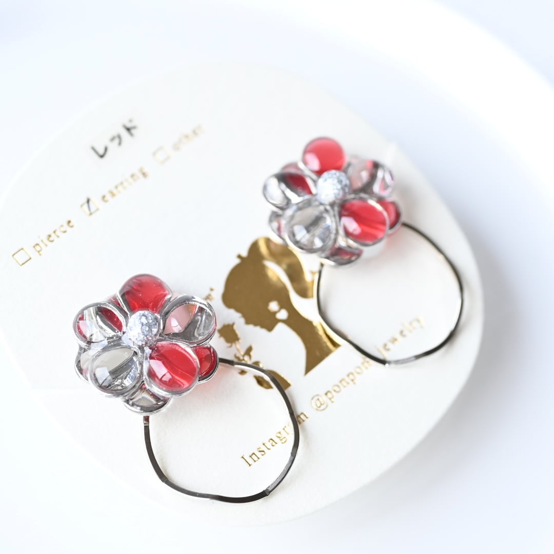 レッド ラメなし イヤリング】展示使用品 petit blossom シルバー