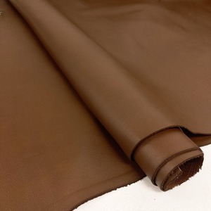 【ハーフカット】牛革(キップ) [約50～60ds]【ブラウン】1.1〜1.3mm厚　A8P-002