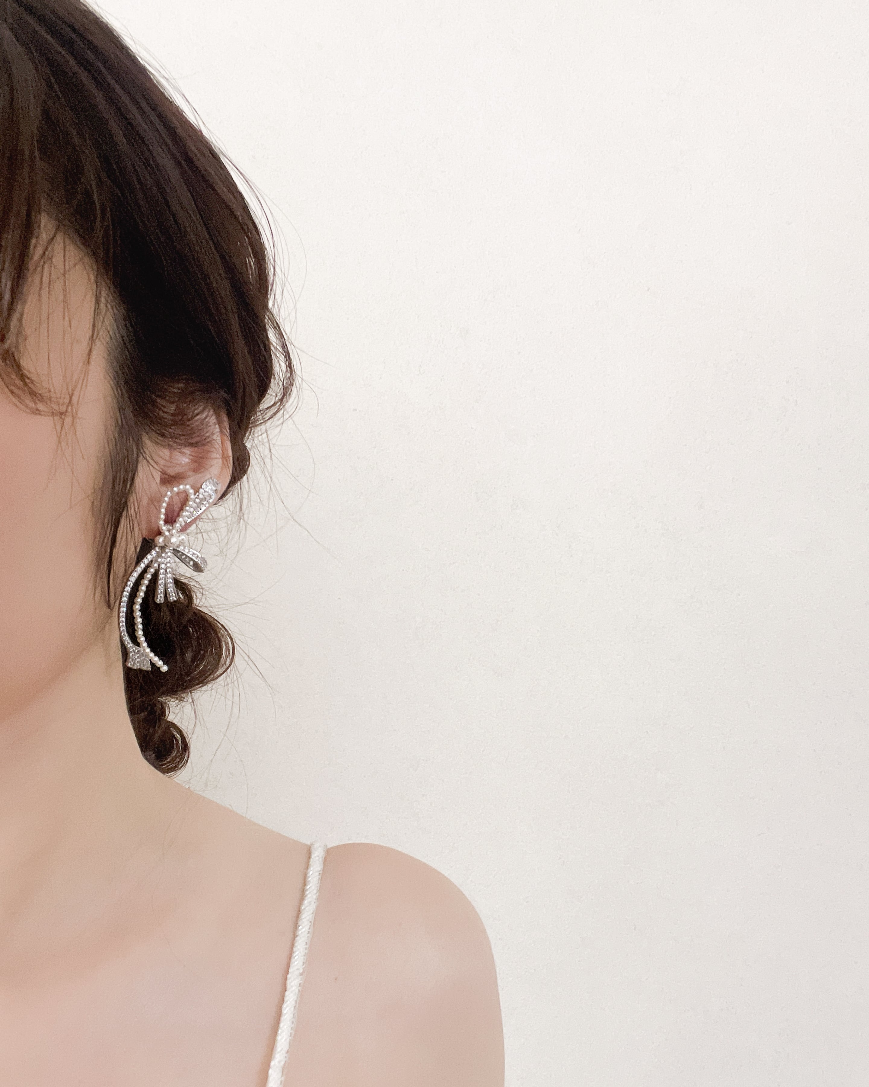 パールリボンブライダルピアス【AE2512-02】 | ブライダルアクセサリー