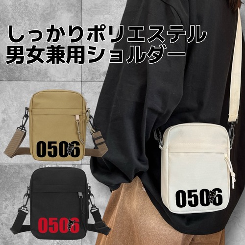 男女兼用　スマホ対応　ショルダーポーチ　0506ロゴ