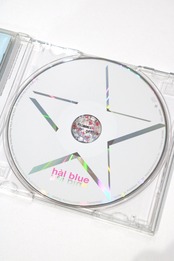 hàl - blue