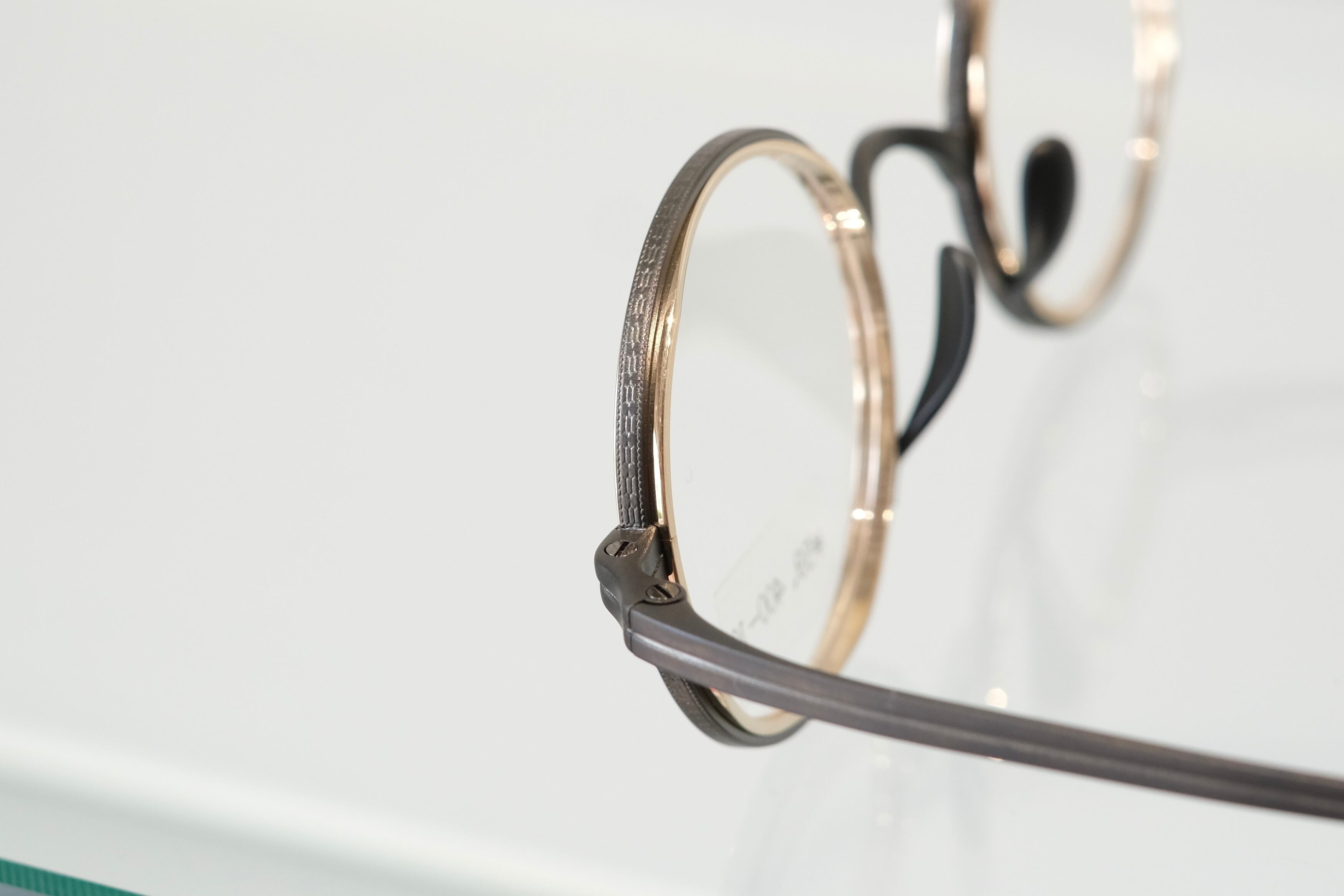 Kame Man Nen】KMN123 Col:MGR/GD | CLAN EYEWEAR