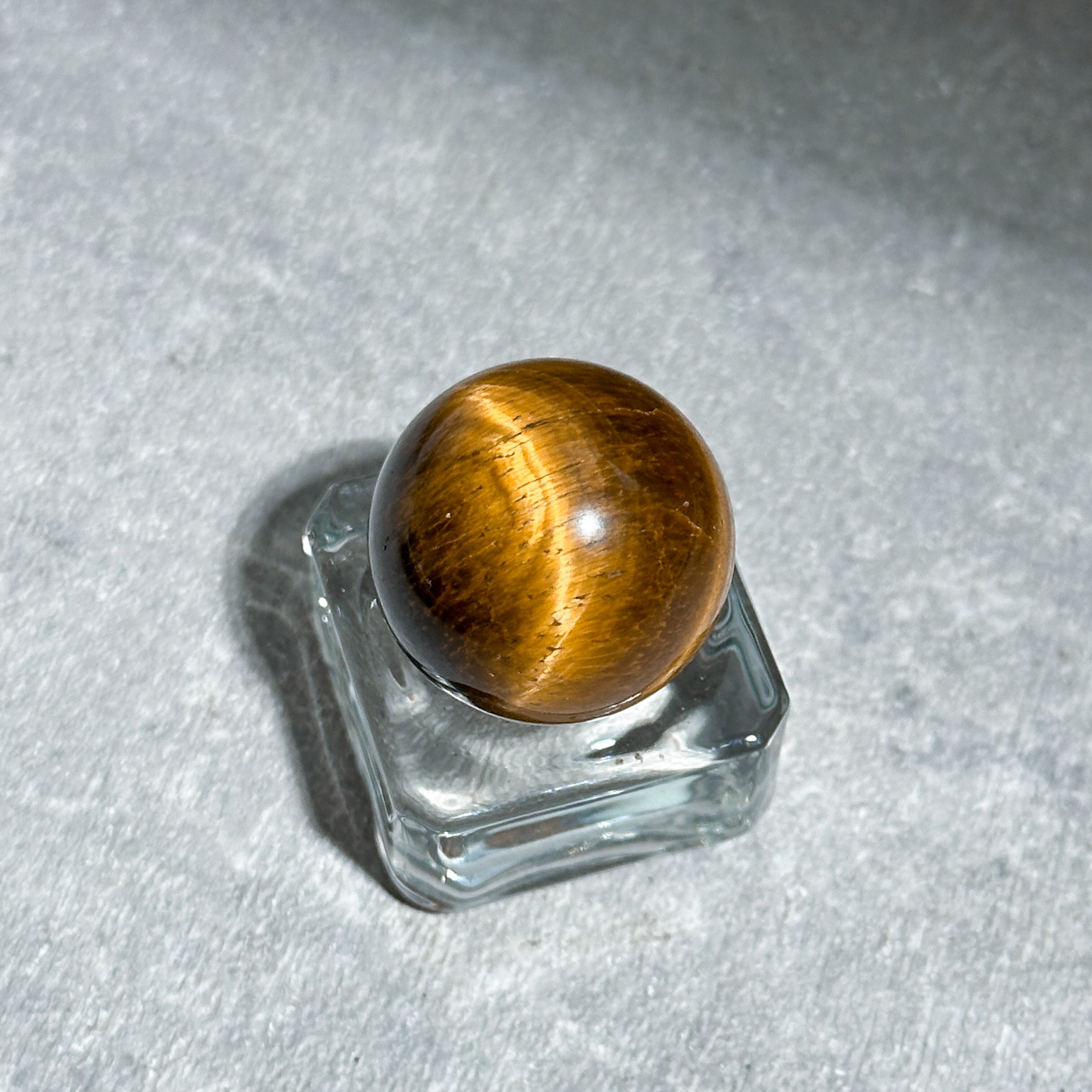 タイガーアイ スフィア（丸玉）33◇ Tiger's eye ◇天然石・鉱物
