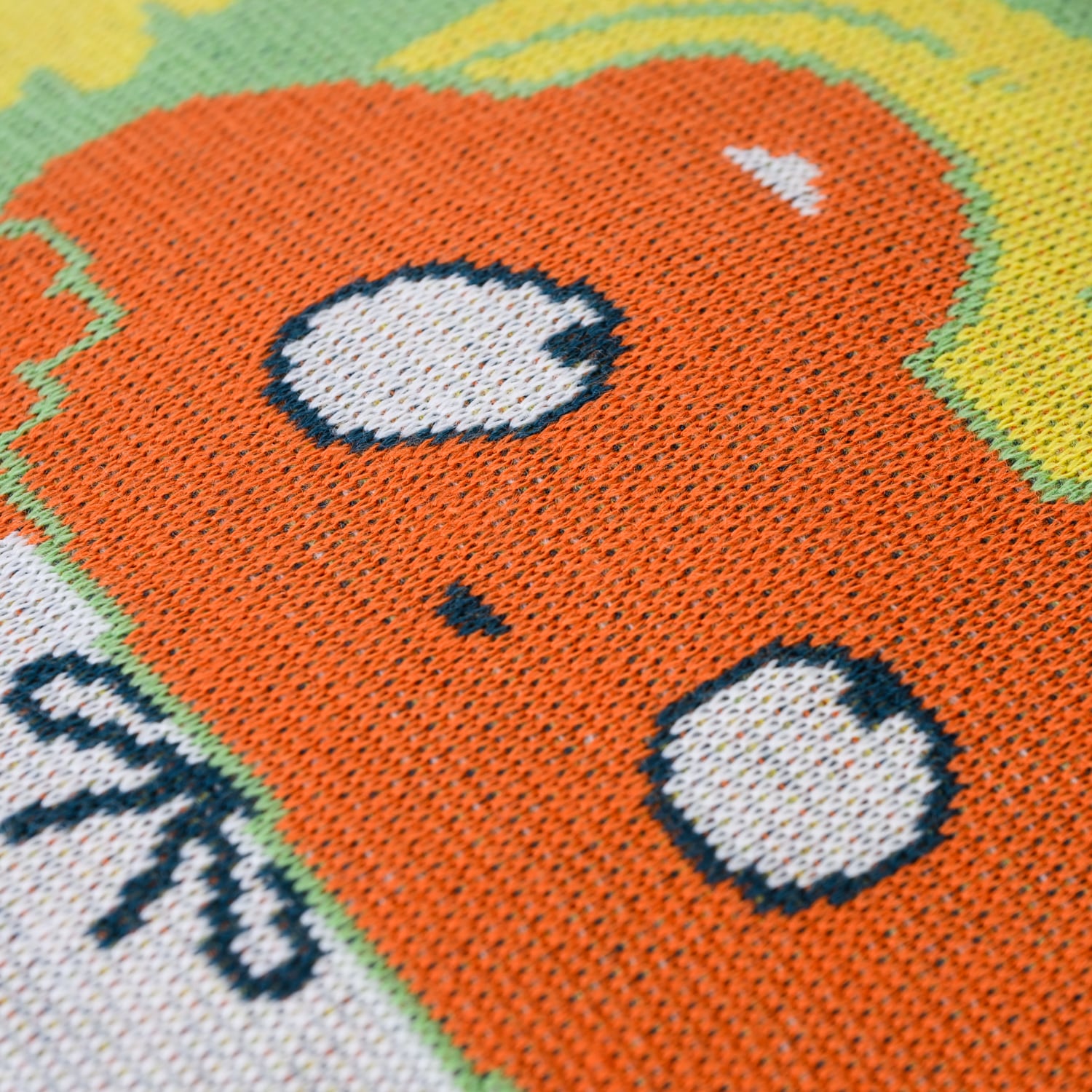 ヒダカナオト ニットクッションカバー | TOKYO PiXEL. shop & gallery