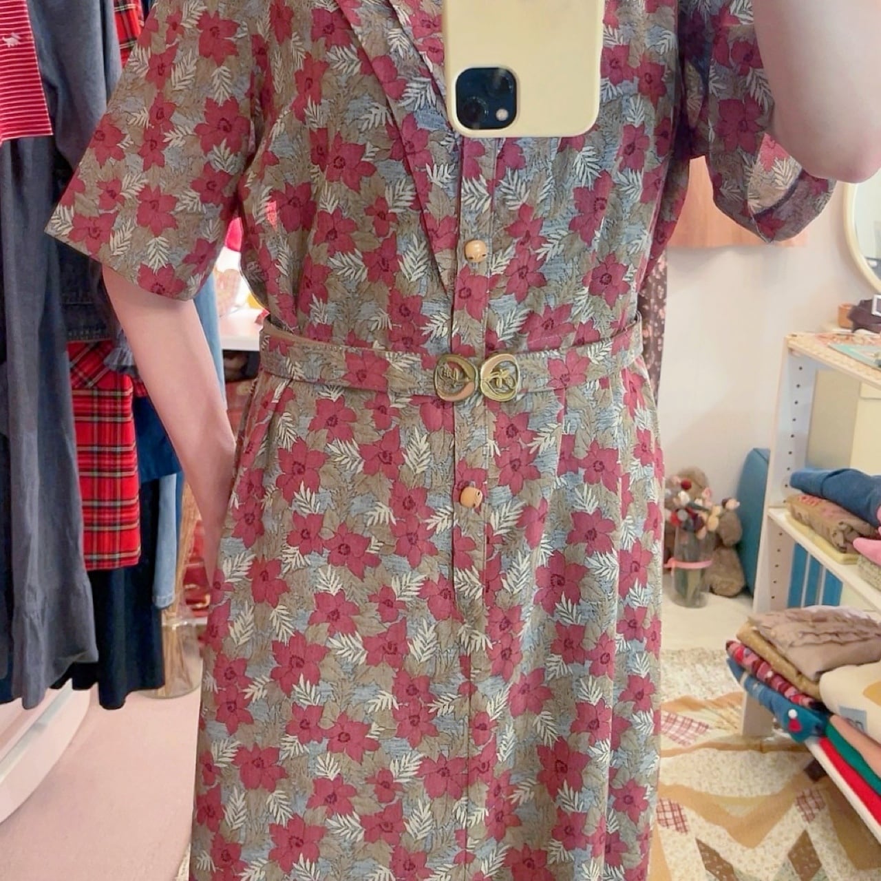 dark red leaf belt one-piece