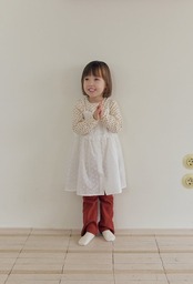 韓国子供服 / 26Autumn / 〖取寄〗MOME / クリームレイヤードワンピース / キッズ服 /ナチュラル服 / 秋服 *XS~L*