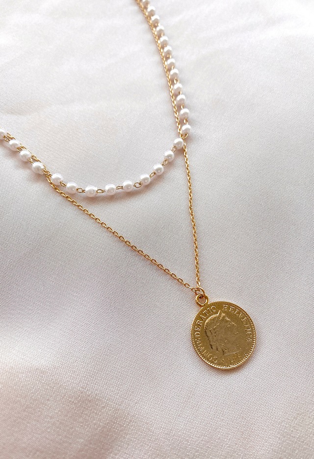 pearl × coin choker