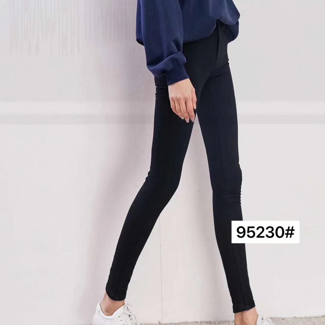 ストレッチデニムパンツ