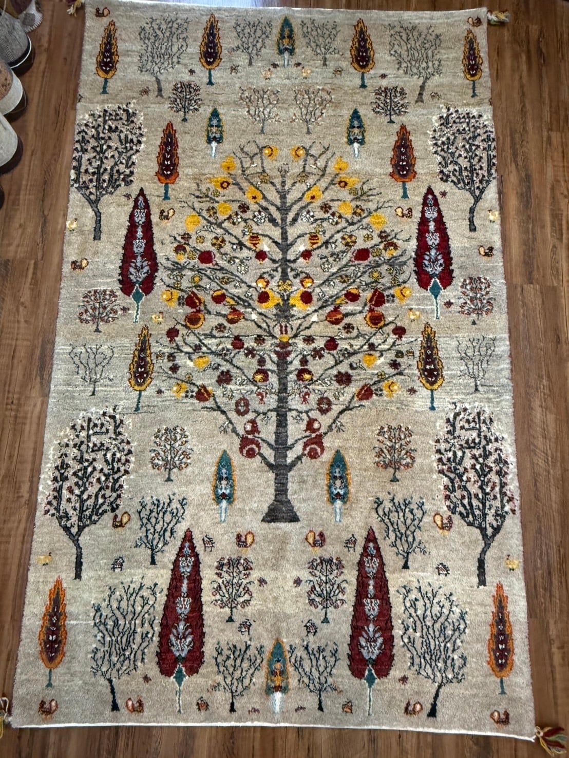 sasanianrugs ペルシャ絨毯専門店