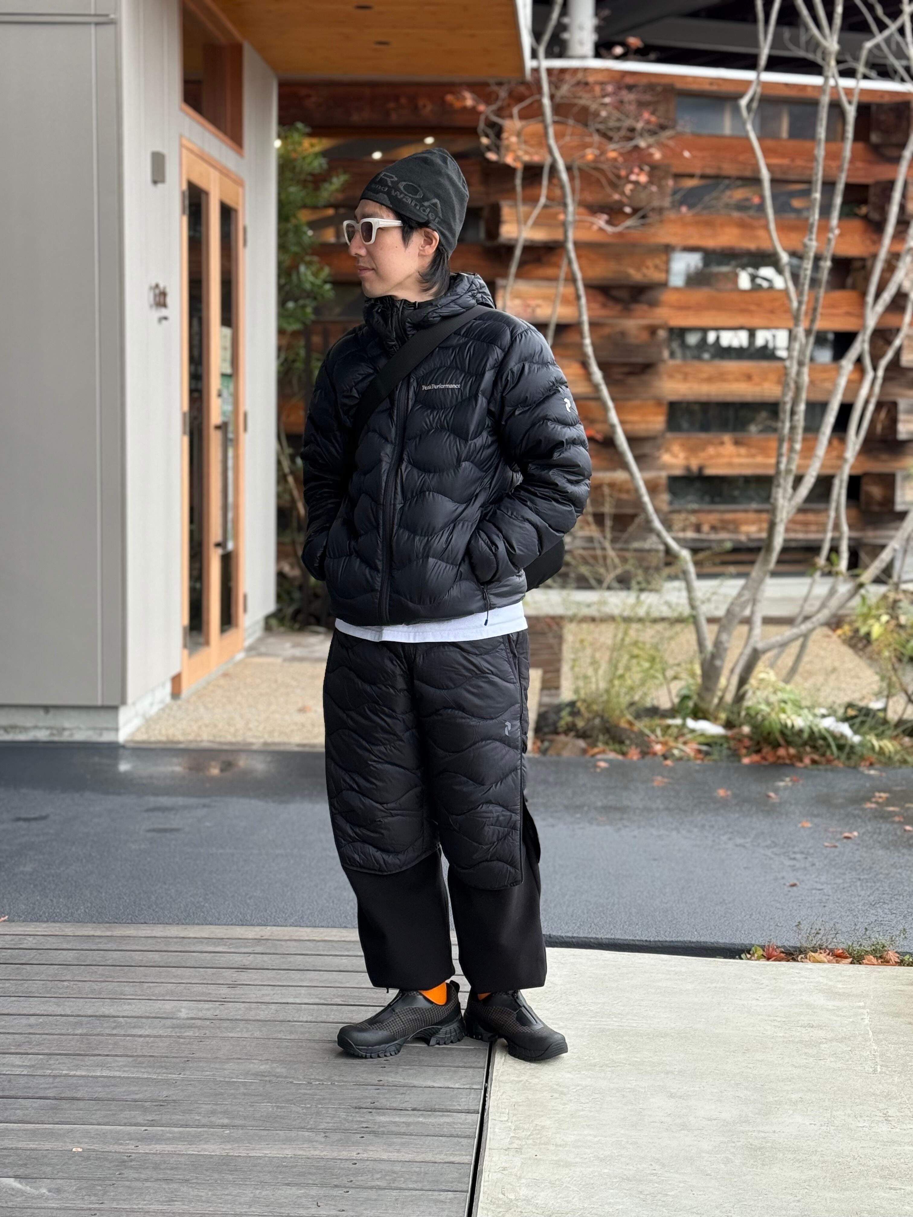 PeakPerfomance ピークパフォーマンス【Helium Down Hood Jacket