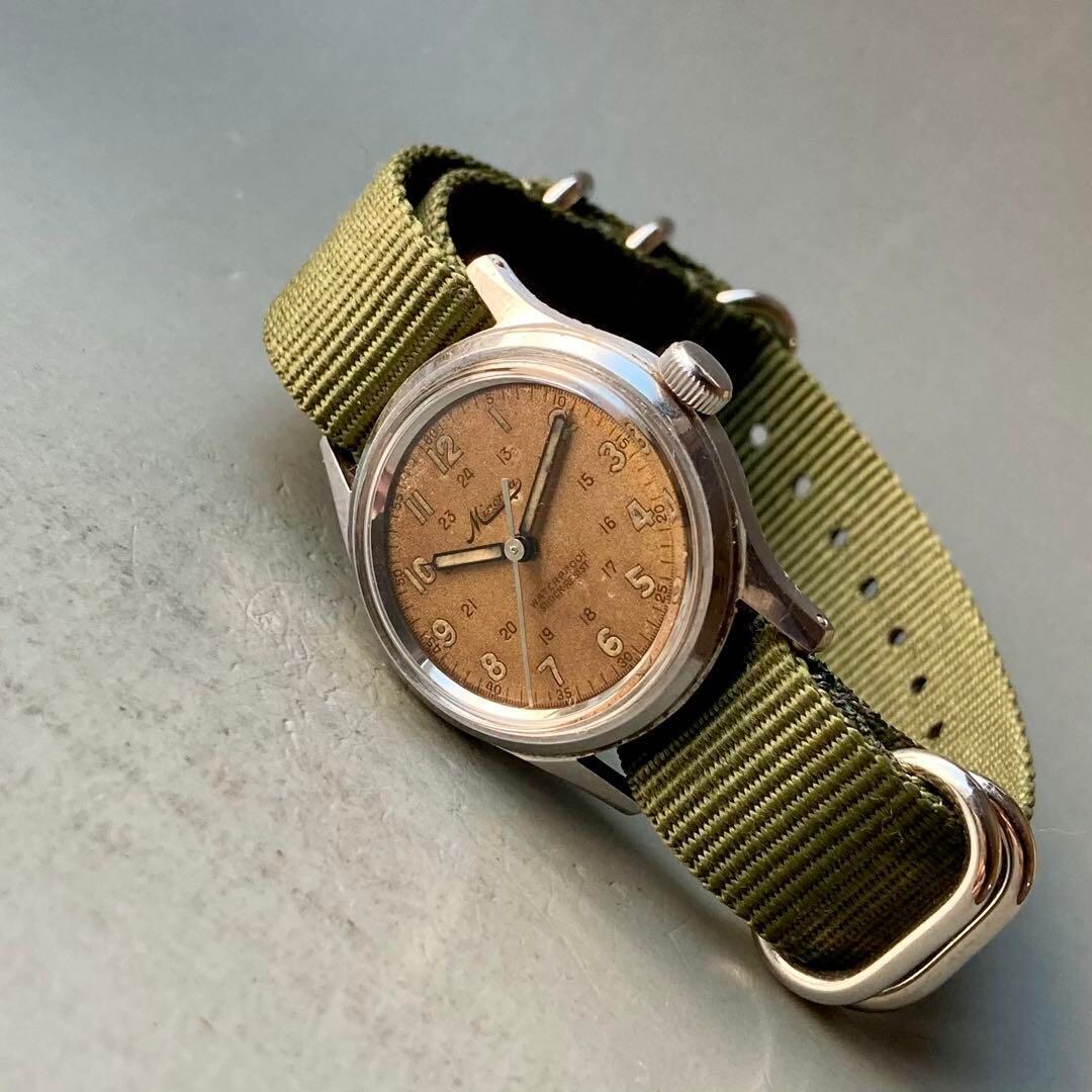 売切り特価 【動作良好】ヘルブロス ミリタリー 腕時計 1940年代 手