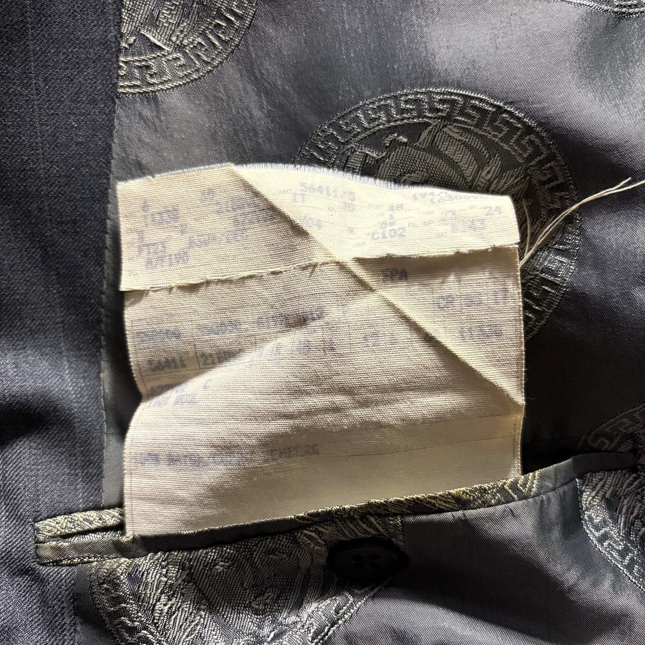 GIANNI VERSACE stripe suits set-up