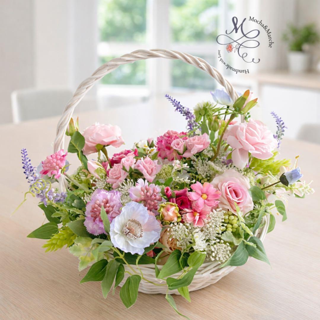摘みたての花束のようなナチュラルバスケットアレンジ｜退職祝い・母の
