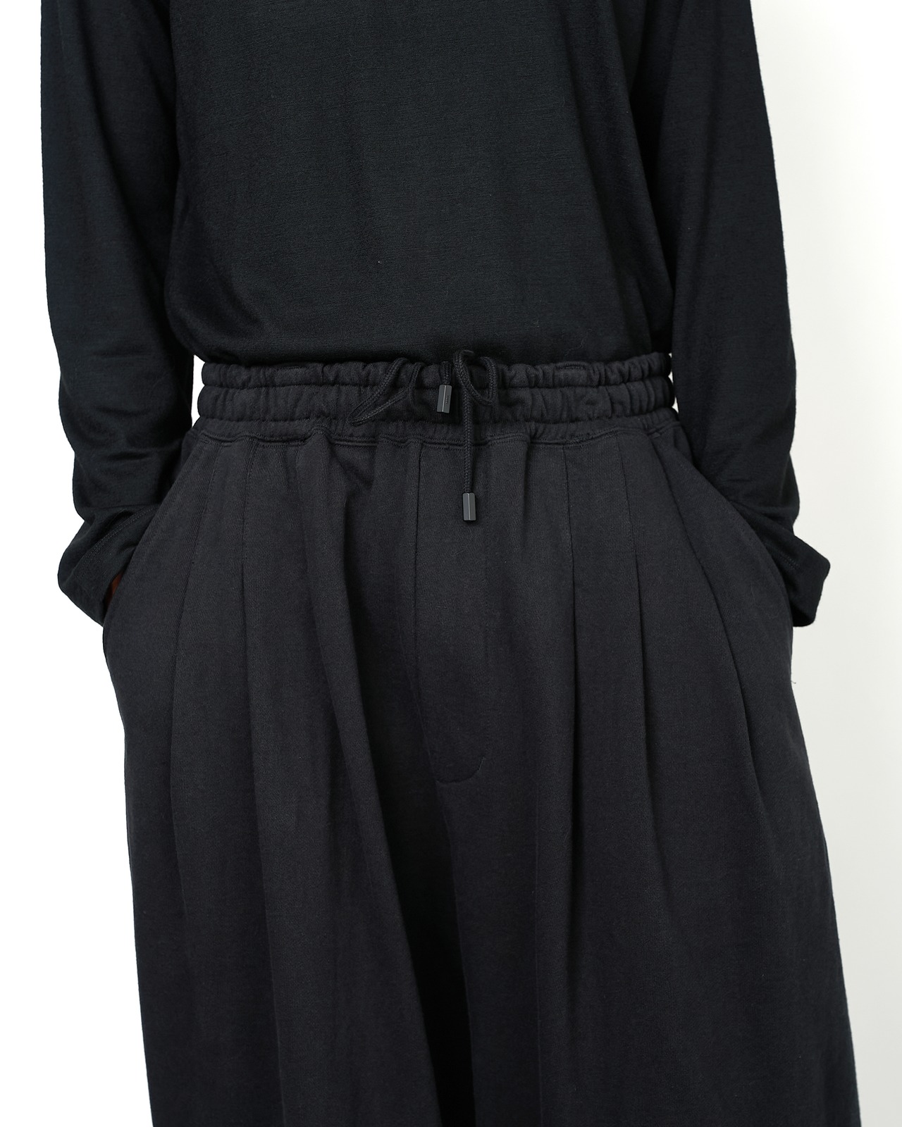ROTOL "Solid Sweat Triple Tuck pants〔BLACK〕"