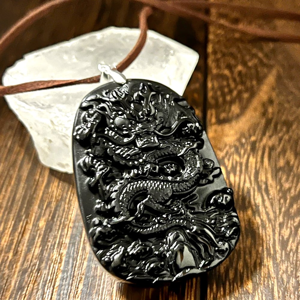 龍 カービングプレート ネックレス オブシディアン 辰年 龍神 ドラゴン 魔除け 護符