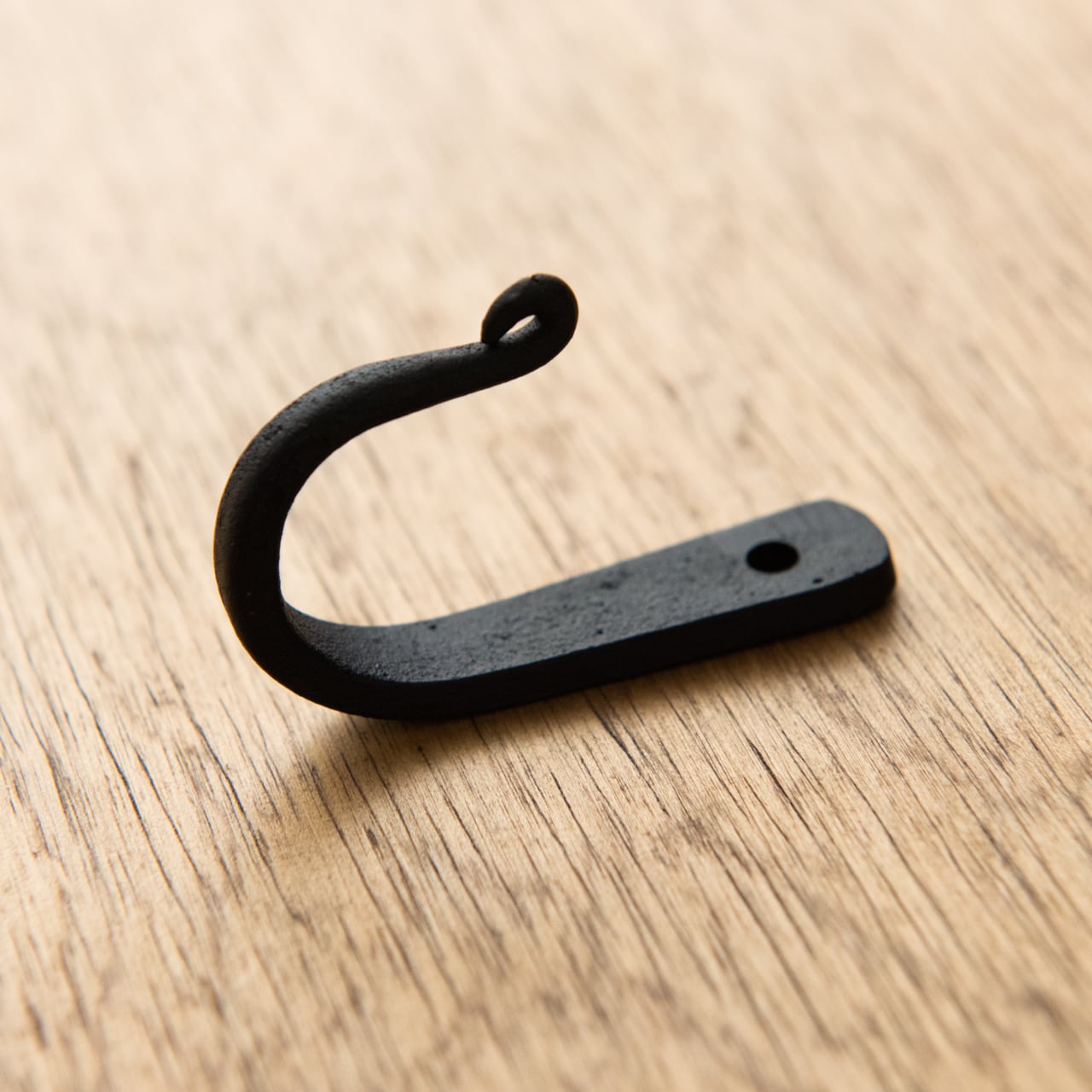 ジャンク品ウェールズ壁掛け 角が丸い設置簡単ウォールシェルフ