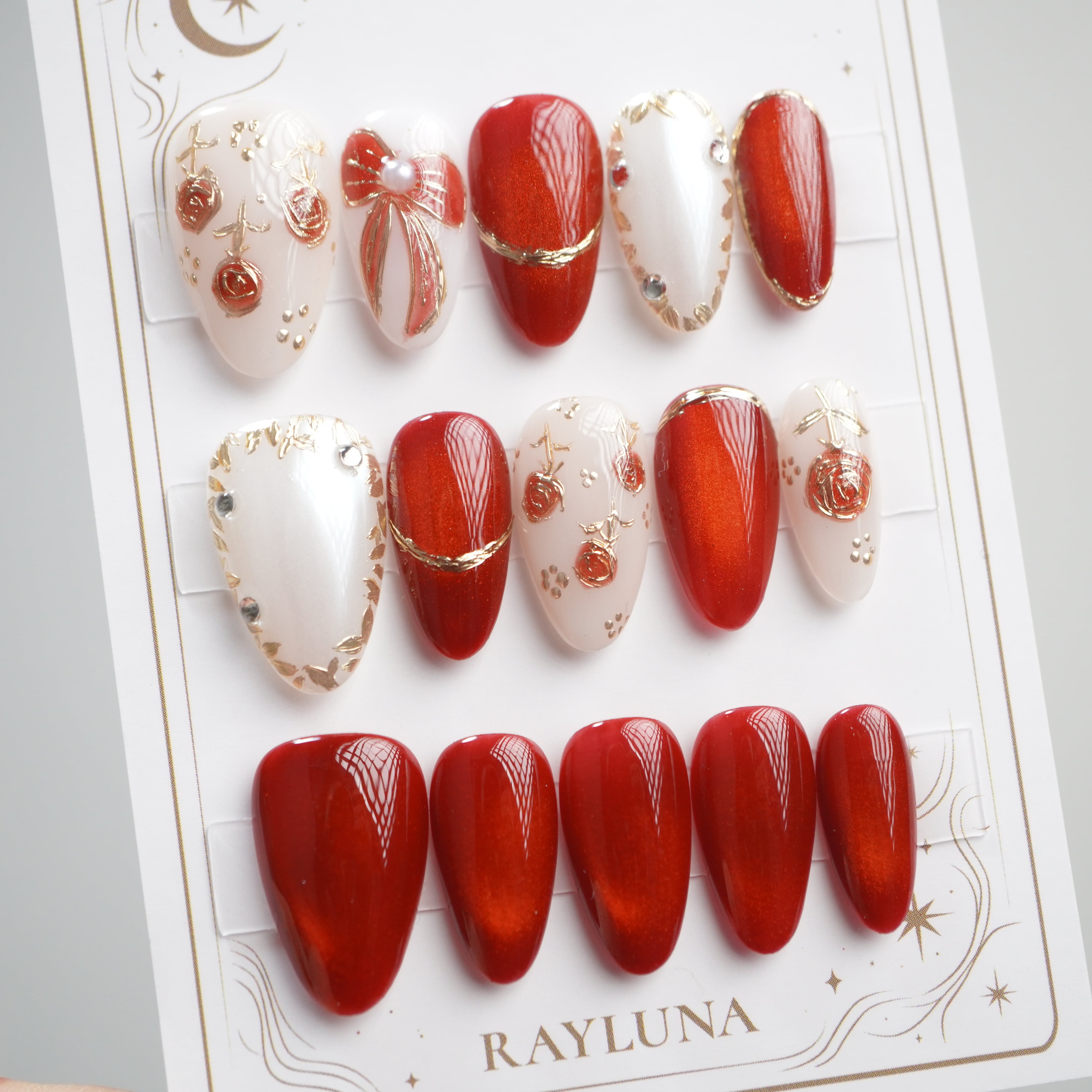 【#951】繰返し使える15枚セット【プレミアム】ネイルチップ/赤 ホワイト/ミディアム アーモンド/XY511