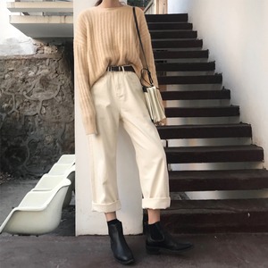 ワイドレッグパンツ デニム ジーンズ パンツ ズボン ルーズ ゆったり ストレート シンプル 無地 ストレートパンツ ポケット付き ジッパー ファスナー ボタン コットン 綿 ナチュラル カジュアル ロールアップ こなれ見え 大人可愛い かわいい 可愛い 大人女子 おしゃれ お洒落 通勤 通学 学生 お出かけ デート 旅行 休日 普段着 普段使い 着回し レディース 10代 20代 春 秋 冬 XS S M 825