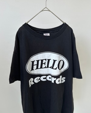 -HELLO Records- Vintage 90s L Print T-Shirt