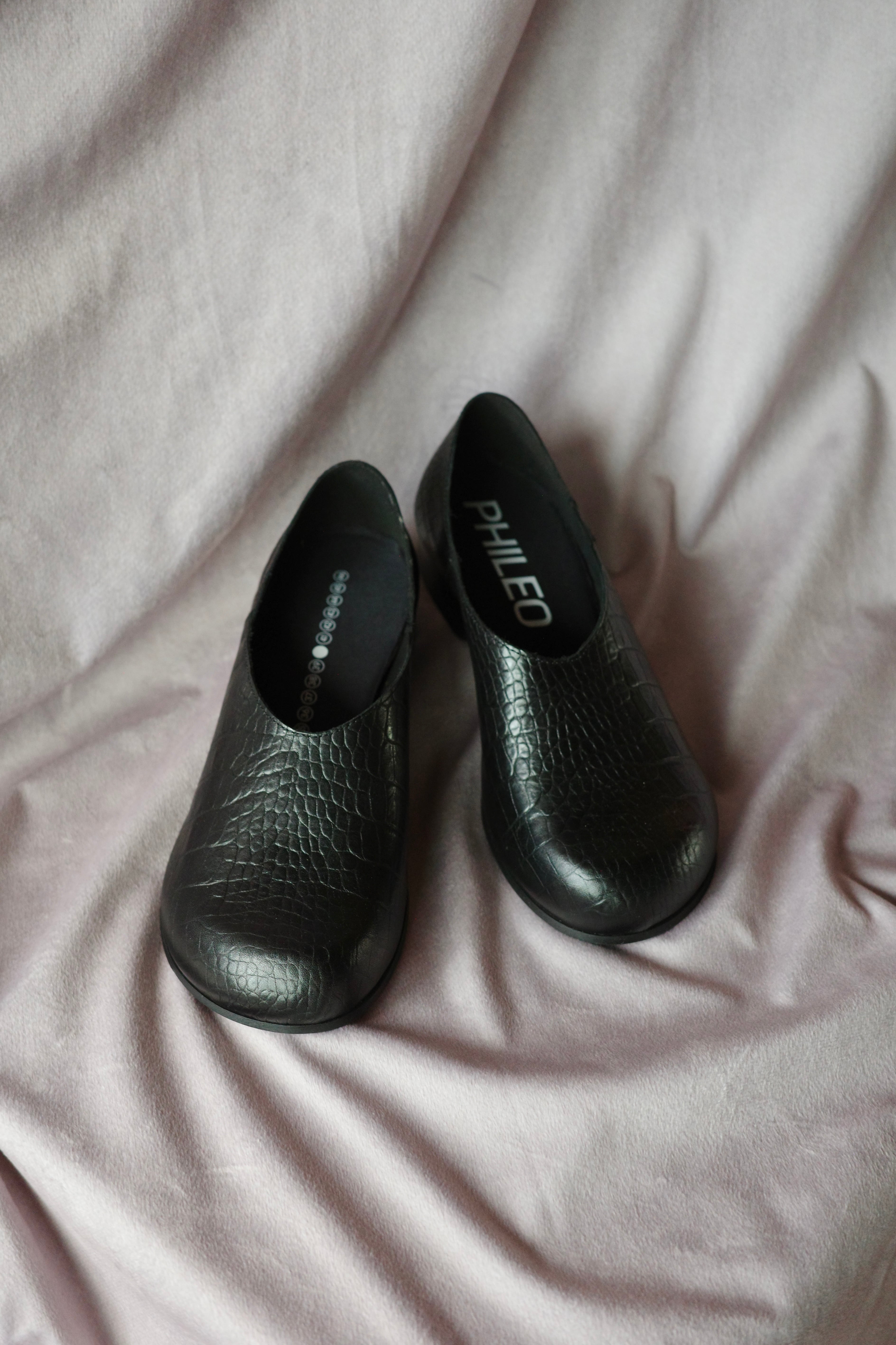 PHILEO【CLOG CROCODILE -BLACK-】